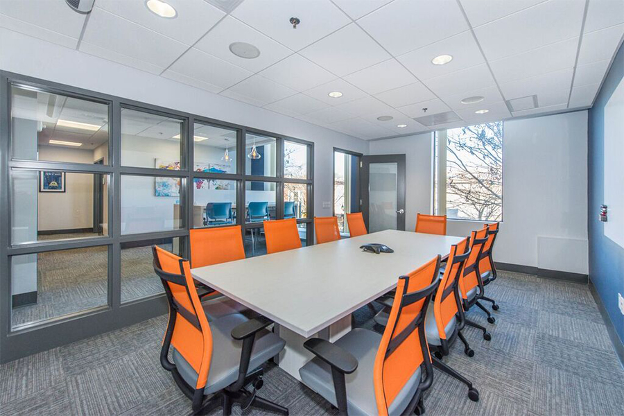 10 conference rooms for every type of meeting